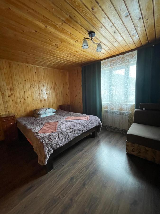 Готель Роздоріжжя Яремче Екстер'єр фото