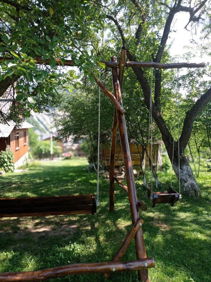 Готель Роздоріжжя Яремче Екстер'єр фото