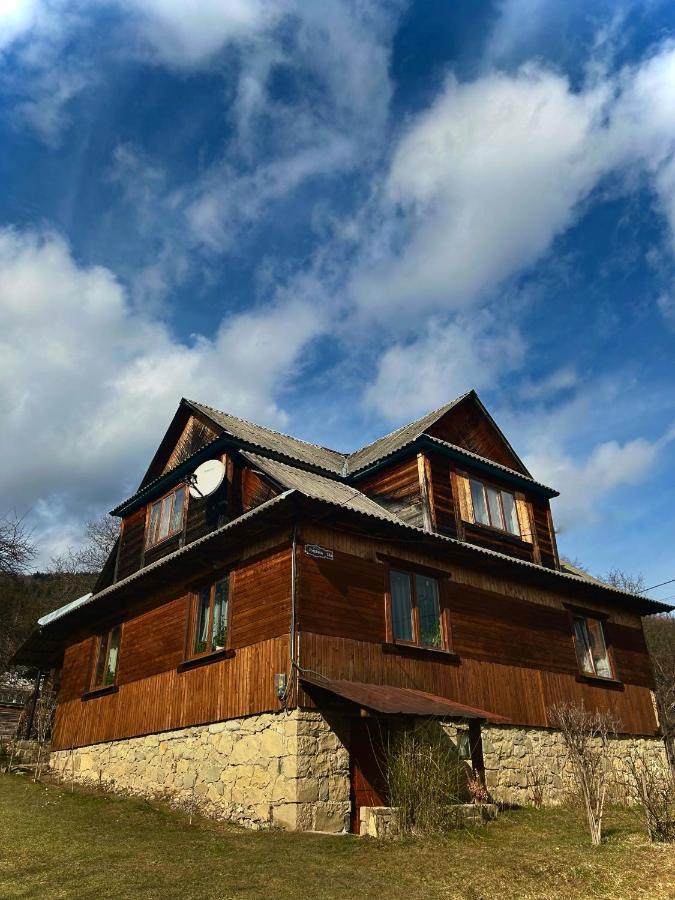 Готель Роздоріжжя Яремче Екстер'єр фото